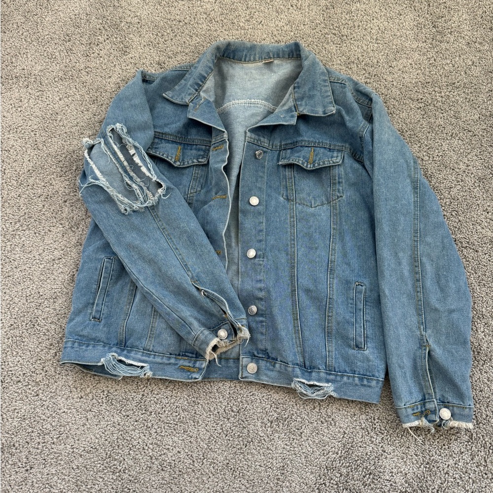 DISSTRESSED JEAN JACKET